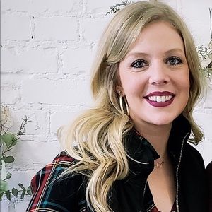 Meet your Posher, Rebecca